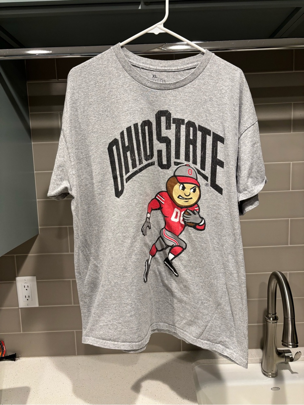 Y2K Ohio State Large Graphic Grey Football Tee Size XL Goodie Two Sleeves